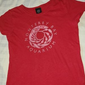 Monterey Acuarium tee shirt for children  color red, condition gently use